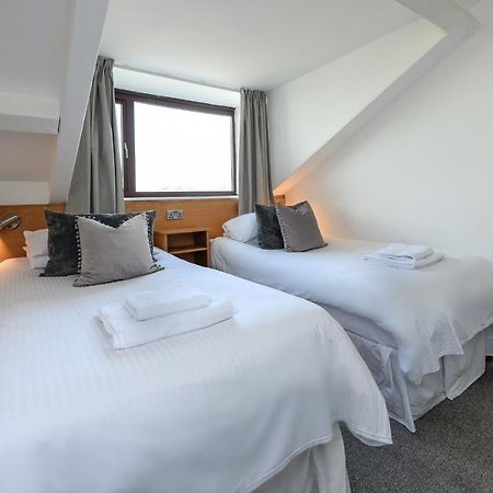 Woodlands Hall Hotel Ederyn Екстер'єр фото